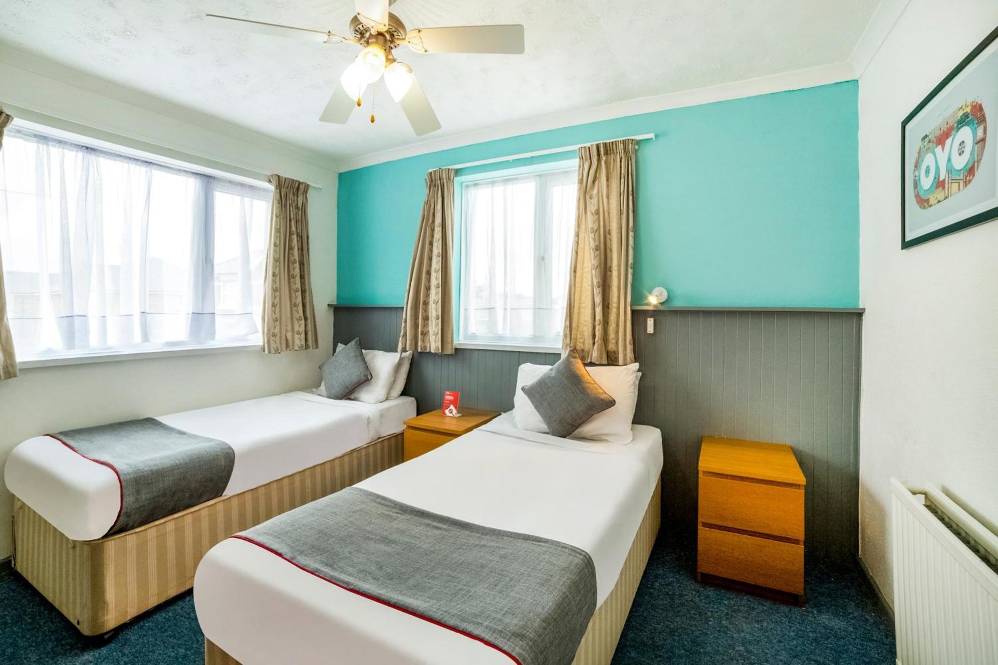โอโย มารีนา Hotel แซนดาวน์ ภายนอก รูปภาพ